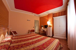 Гостиница Hotel Cles  Клес